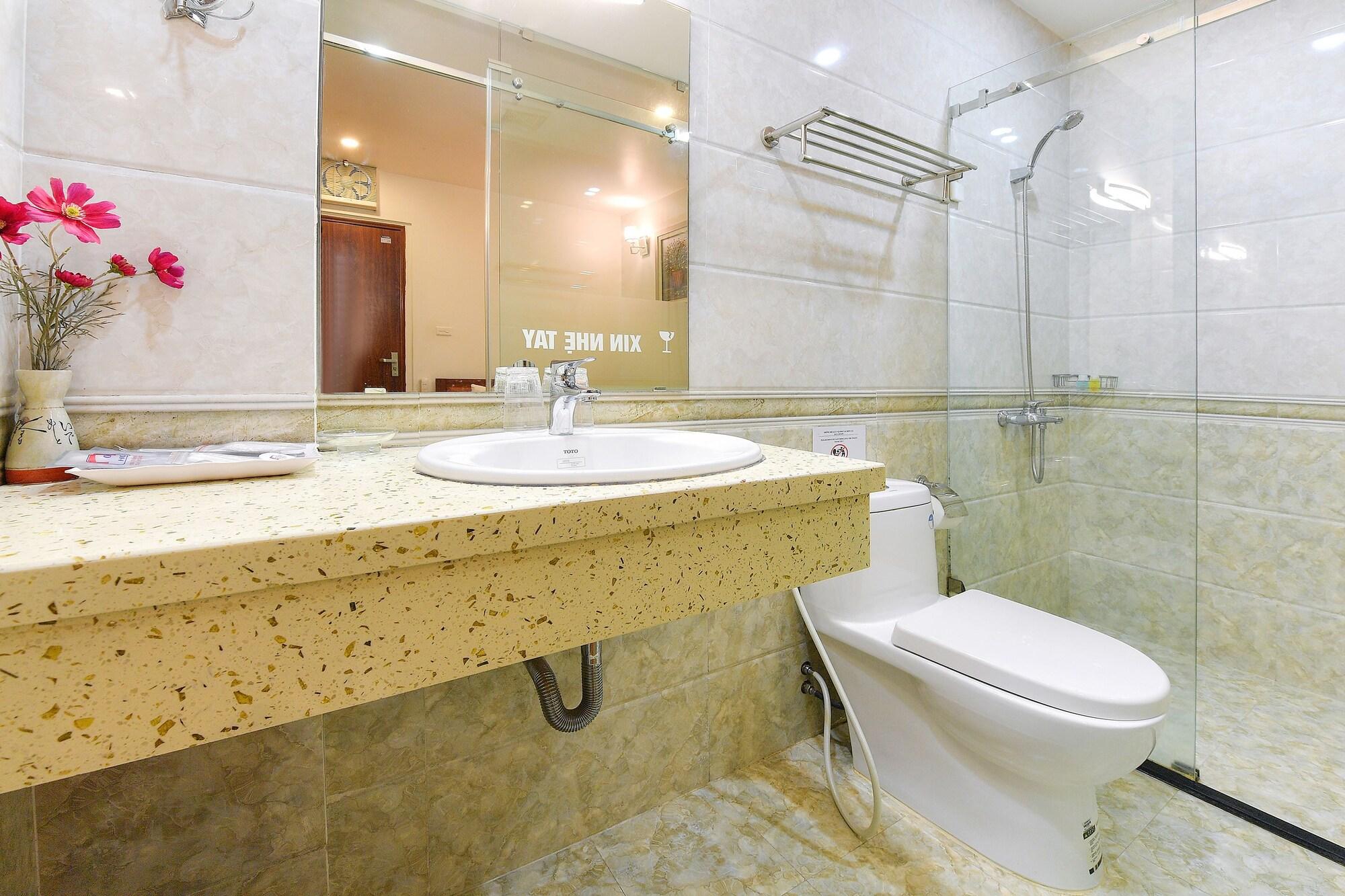 Coco Hotel Cau Giay Ханой Екстериор снимка