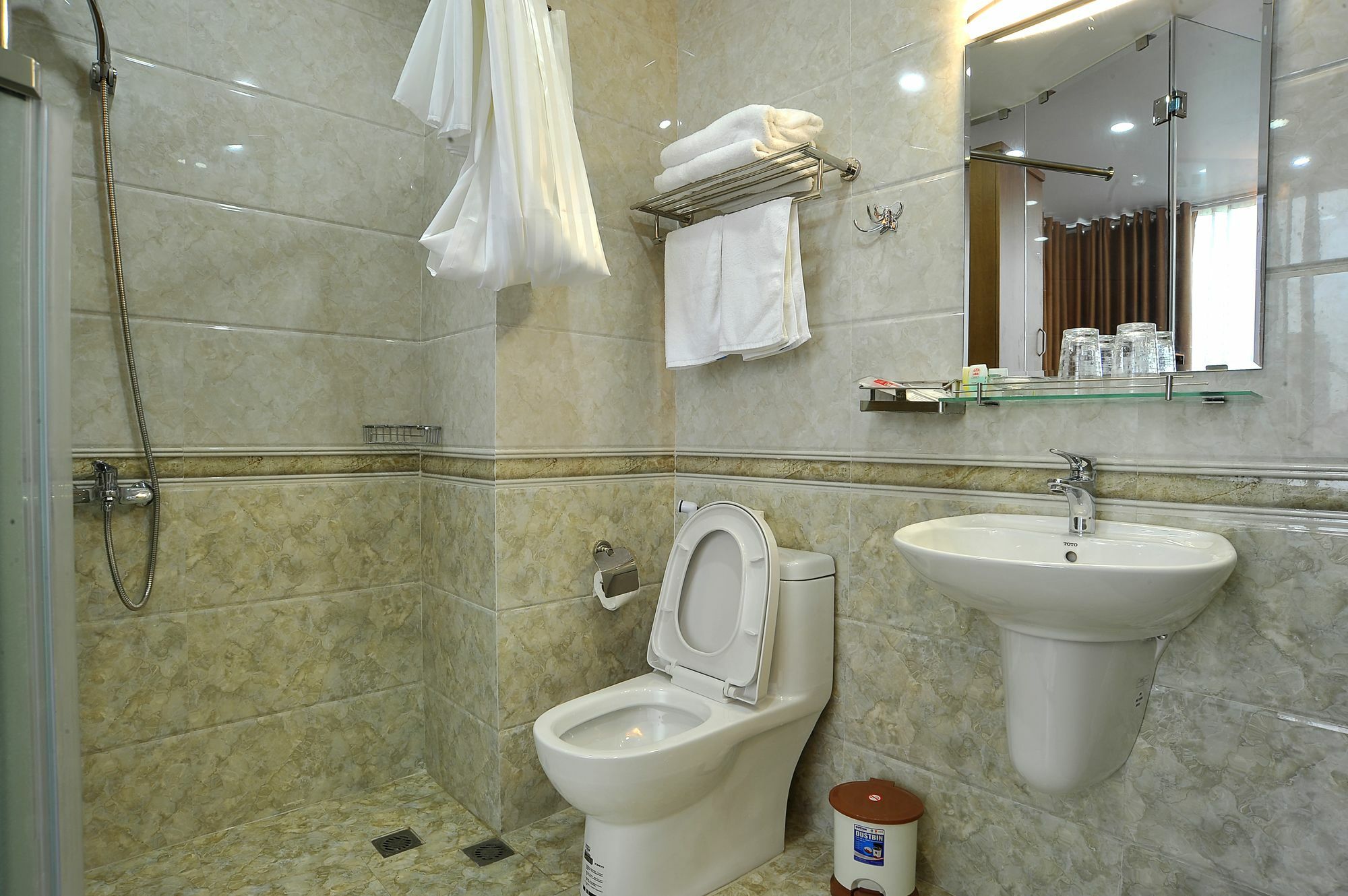 Coco Hotel Cau Giay Ханой Екстериор снимка
