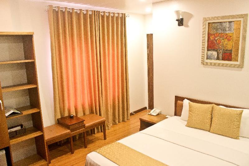 Coco Hotel Cau Giay Ханой Екстериор снимка
